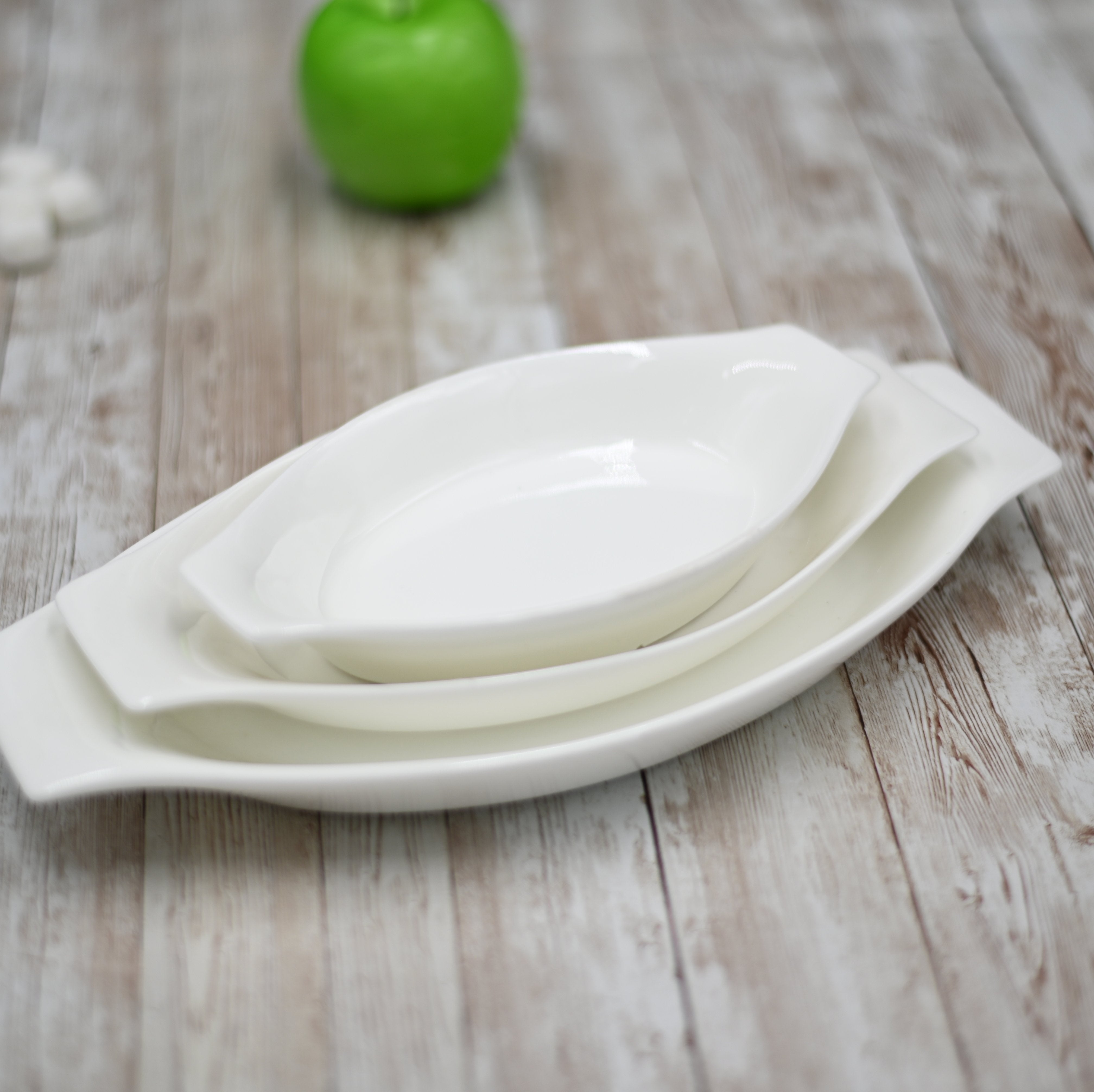 White Oval Casserole Baking Dish 12" inch | 30 Cm - Metromarketstore