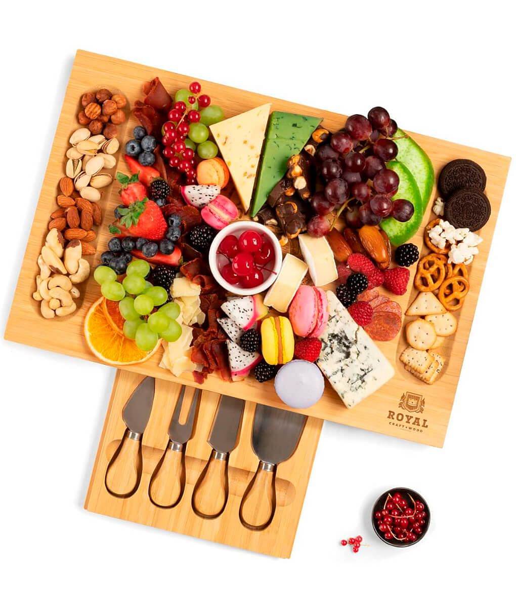 Cheese Board Set with Knives, 16.5“ x 11” - Metromarketstore