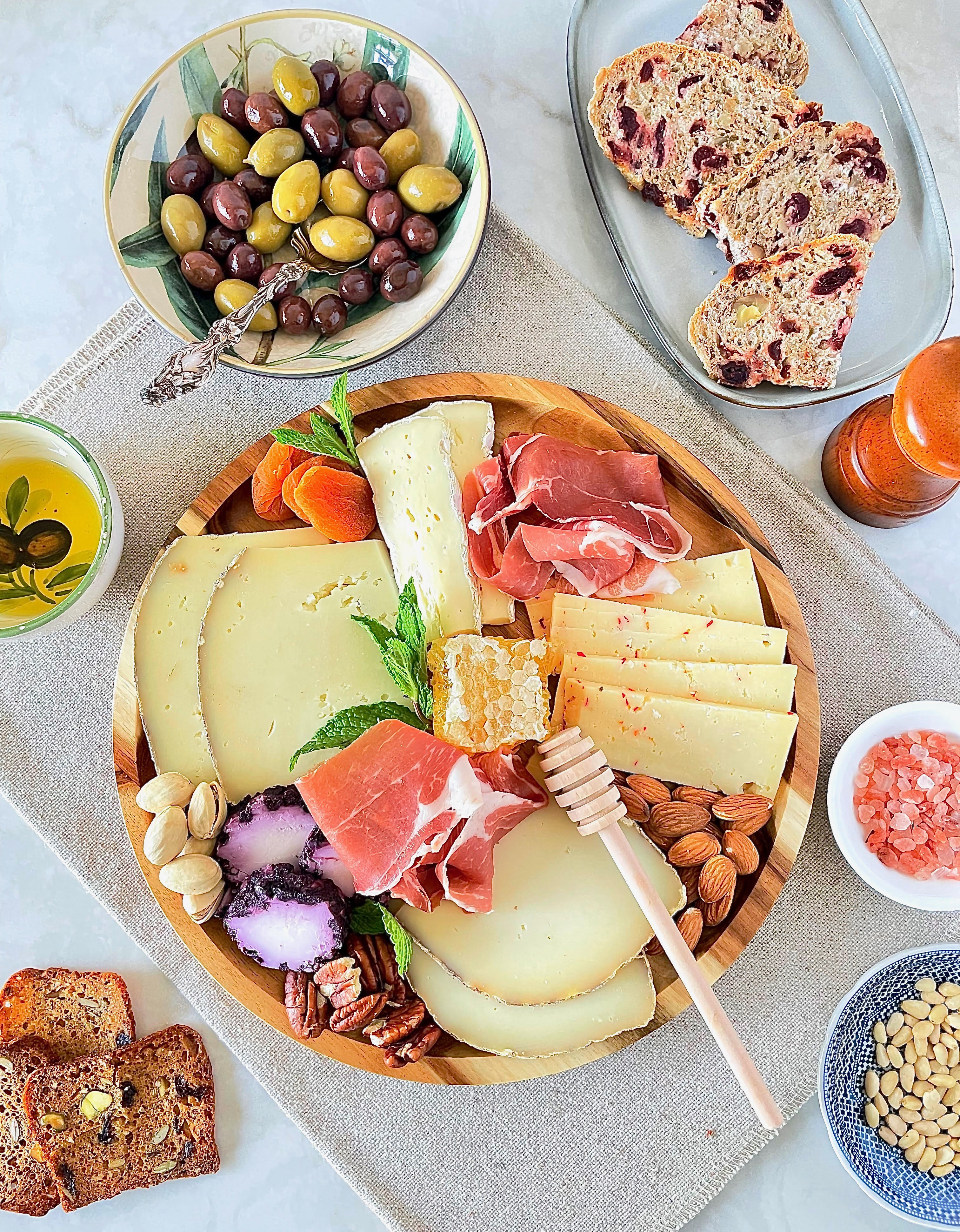 Zavis Green Acacia Wood Round Stackable Plate / Platter 10" | Dishwasher Safe - Metromarketstore